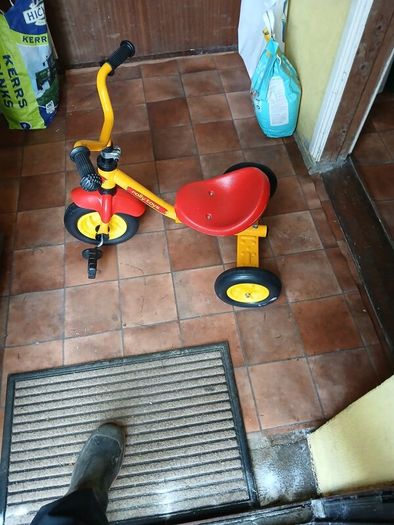 Childs  bike