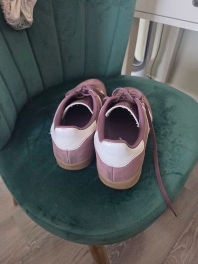 womens trainers