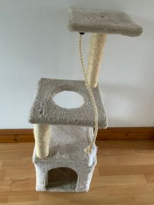 Cat tree