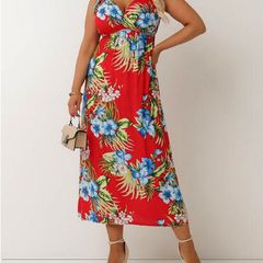 Beautiful Boho Style Dress size S + matching necklaces available