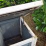 Rabbit hutch Image 2