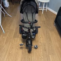 Qplay Tricycle with Parent Handle and Canopy Excellent Condition