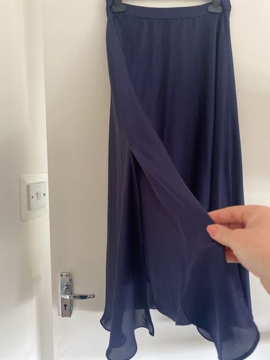 Stunning ASOS Navy skirt with slit UK 10