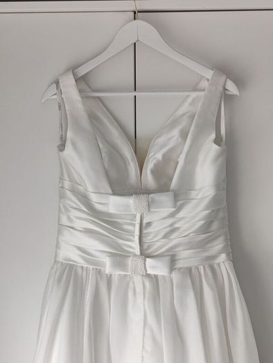 Wedding Dress (Ivory) with pockets