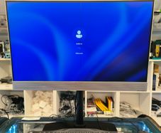 All-in-One PC HP EliteOne 800 G4 Intel i5-8500 (8th Gen) 24GB RAM 500GB SSD Windows 11 Pro (LCD Has Line)