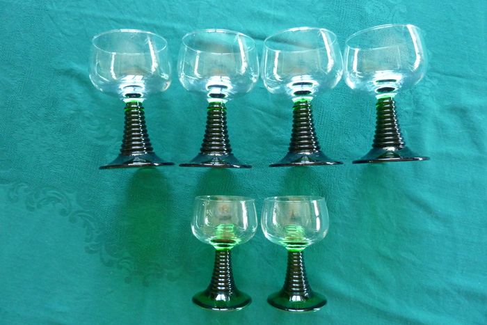Roemer wine glasses