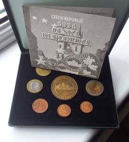 Rare 2004 Czech Republic Euro Pattern Set , ( Limited Edition of 3,000 )