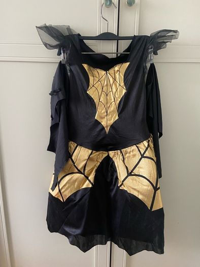 Spider girl gold halloween costume 8-10 years