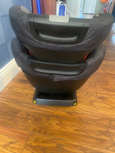 childs car seat