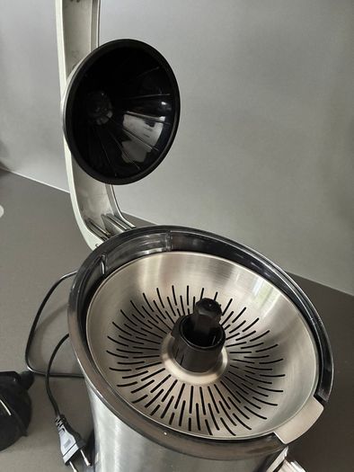 Electric Citrus Juicer Squeezer