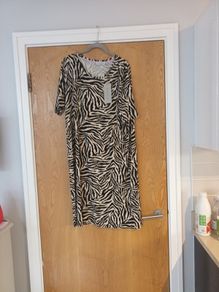 Bicalla Animal - Black-Beige  Dress.  S.XL.  B.N.W.T