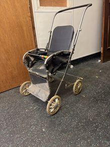 Antique SliverCross buggy