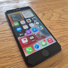iPhone 7 - black 128GB
