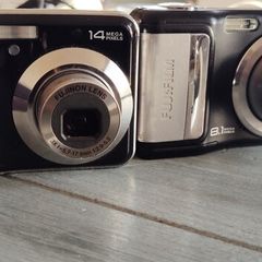 Digital cameras 2 Fujifilm Perfect