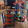 Hot wheels Ultimate Garage and Mega Garage Image 2