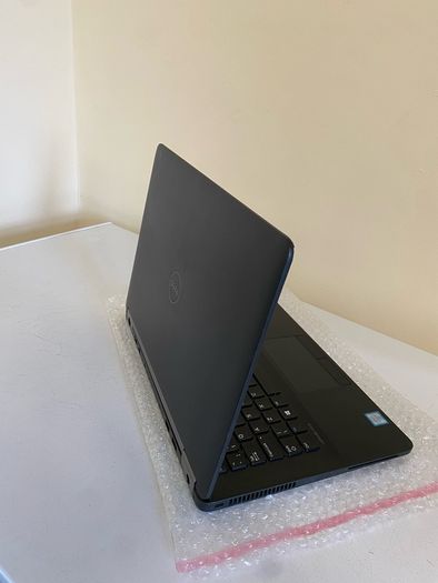 Dell Latitude E7270 - Intel i7, 16GB RAM, 256GB SSD