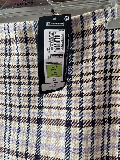 skirt  bnwt marks & Spencer size 12 herringbone mini skirt