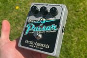 EHX Stereo Tremolo Guitar Pedal