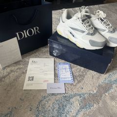Dior b22 mint condition