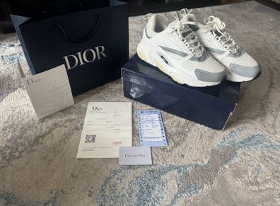 Dior b22 mint condition