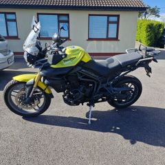 Triumph Tiger 800