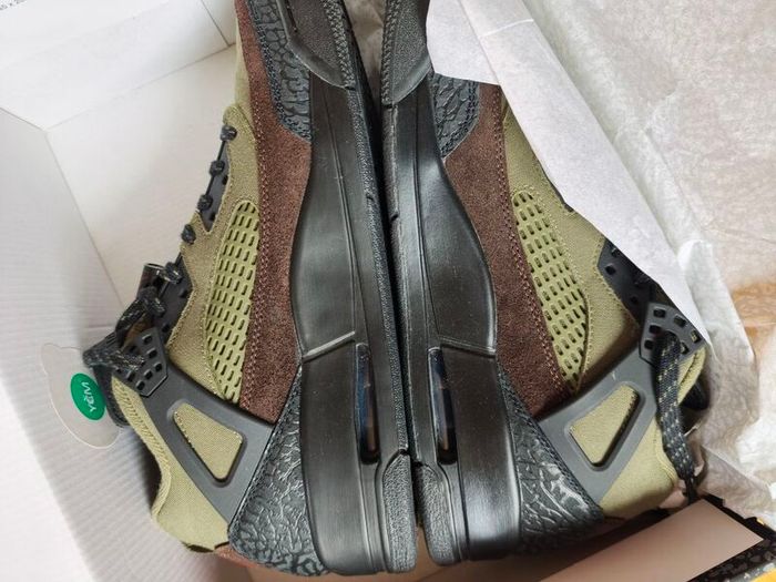 Jordan Spizike Low