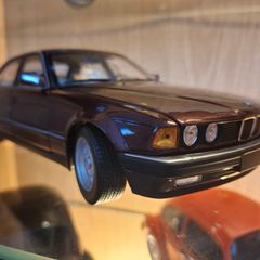BMW 730i E32 1986 - Minichamps - 1/18 - New in Box