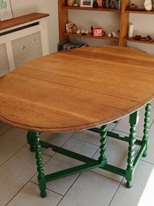 solid oak dining table