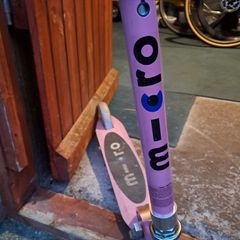 Pink micro scooter