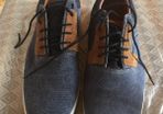 Casual shoes