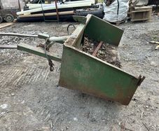 Fork lift tipping bucket/ transport box