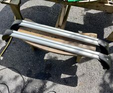 Volvo V40 Roof Bars (2013-2019, Genuine Volvo)