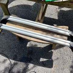 Volvo V40 Roof Bars (2013-2019, Genuine Volvo)