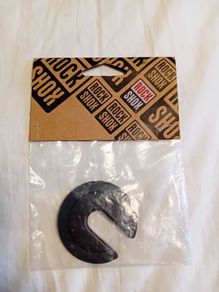 Rockshox vivid coil shock spring clip