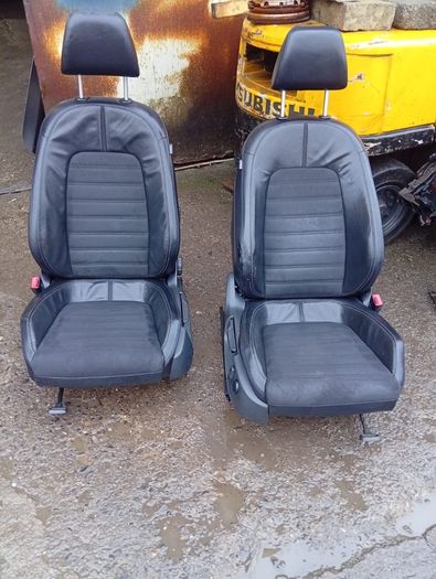 2010 Passat CC Front seats