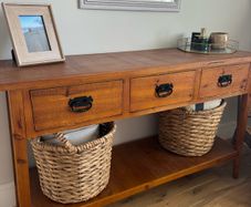 Sideboard / hall table