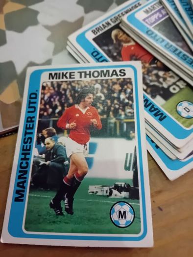 Topps  Trading Cards
