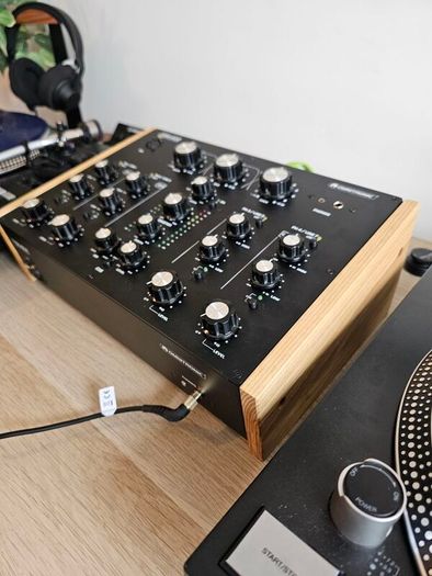 Omnitronic TRM-202 402 Wooden Cheeks - Mixer Not Included