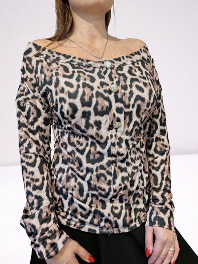 Animal-patterned blouses