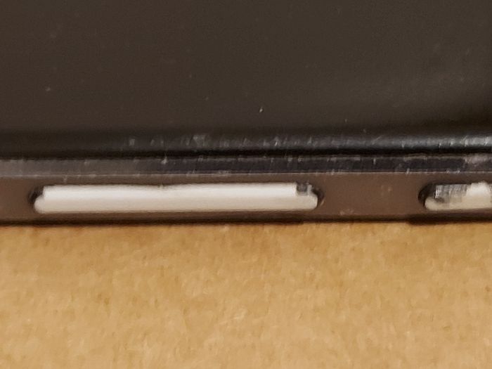 HUAWEI P9 Lite, Model VNS-L31, 16GB, 3GB Ram, Sim Holder missing, otherwise excellent condition, Vodafone network