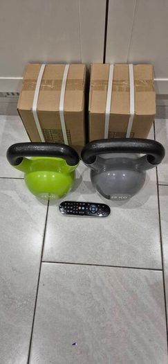 2xbrand new cast iron kettlebells