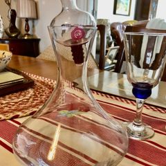 The Wine Buff Final Touch Glass 3-Phase Wine Aerator & Decanter Set - Pristine