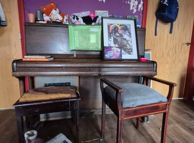 Free piano to take away