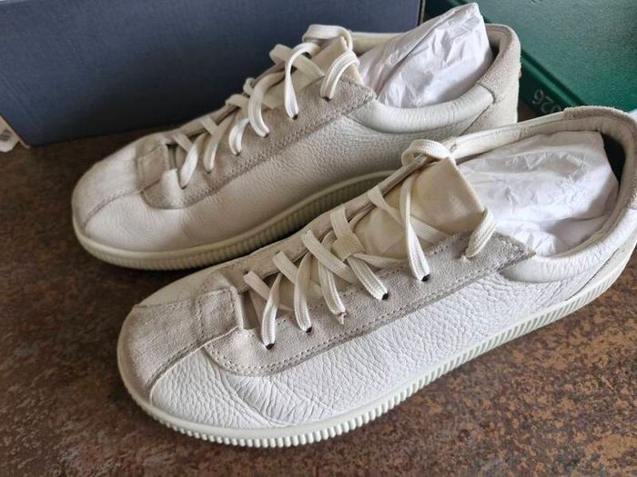 Ecco ladies sneakers Size 41