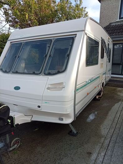 5 Bert Caravan
