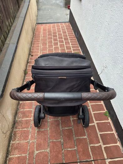 Baby buggy with basket