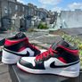 Air Jordan 1 Mid UK 10 Image 3