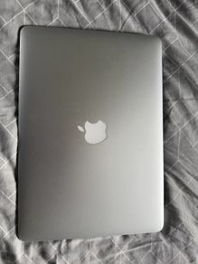 MacBook Air i5