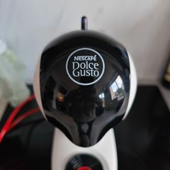 Nescafe Dolce Gusto Coffee Machine