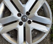 Renault Clio hood cap (used)